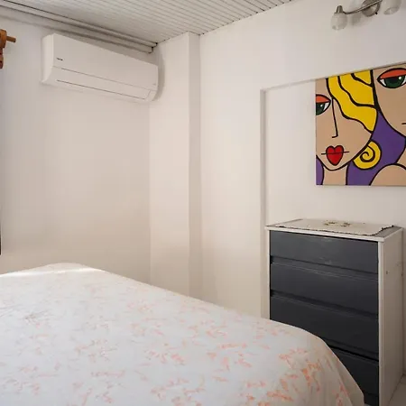 아파트 Central, Cozy, 15 Min Walk To The Beach, Fast Wi-fi, Free Parking, 4ppl Bodrum