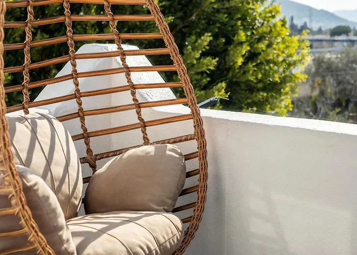 Central, Cozy, 15 Min Walk To The Beach, Fast Wi-fi, Free Parking, 4ppl