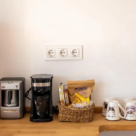 דירה Central, Cozy, 15 Min Walk To The Beach, Fast Wi-fi, Free Parking, 4ppl בודרום