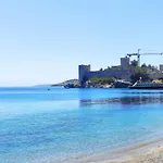 Διαμέρισμα Central, Cozy, 15 Min Walk To The Beach, Fast Wi-fi, Free Parking, 4ppl