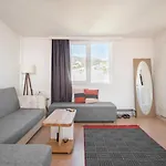Διαμέρισμα Central, Cozy, 15 Min Walk To The Beach, Fast Wi-fi, Free Parking, 4ppl