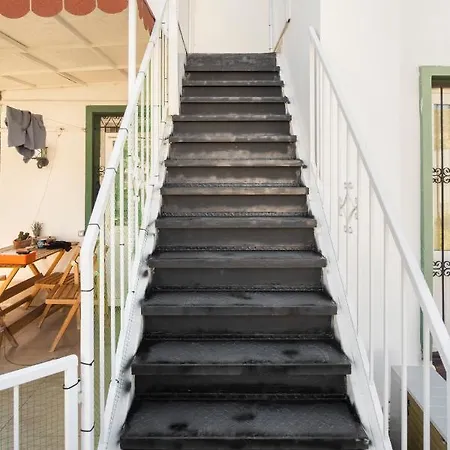 Lägenhet Central, Cozy, 15 Min Walk To The Beach, Fast Wi-fi, Free Parking, 4ppl Bodrum